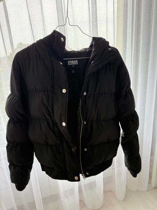 Черно зимно яке-стилно, топло и удобно