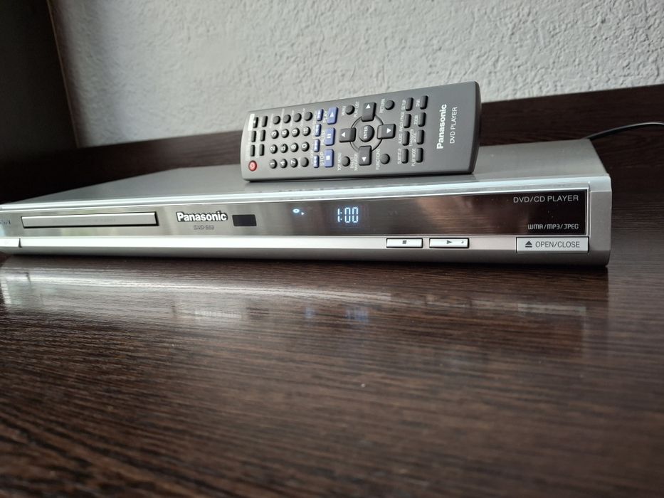 Продам DVD/CD плеер PANASONIC DVD- S53