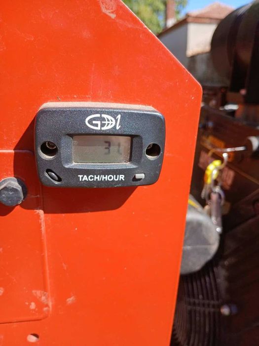 Каналокопател Ditch Witch C30X