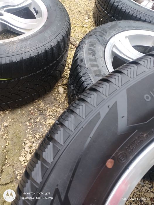 5 броя джанти с гуми .