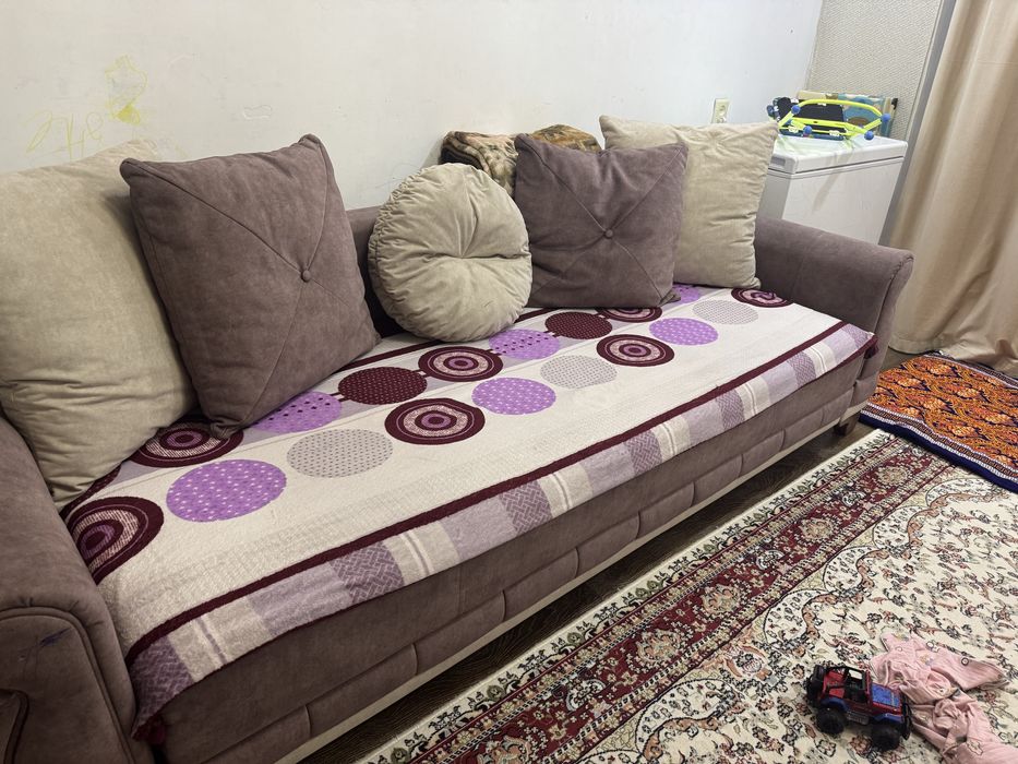 Диван для гостиной