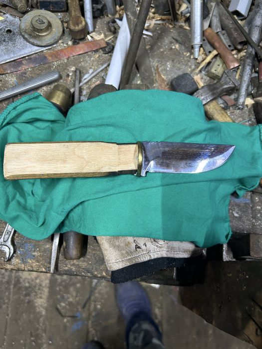 Cutit forjat cu teaca!