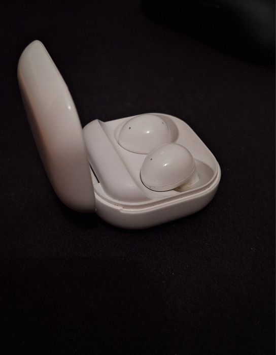 Samsung Galaxy Buds 2 (Оригинал) / Кейс + Наушники