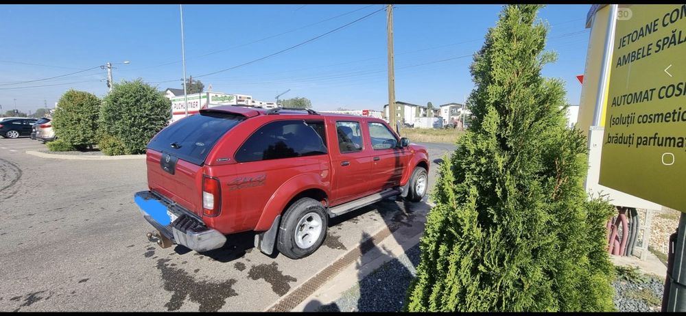 de vanzare NAVARA  NISSAN  având km 98 000 , stare foarte bună