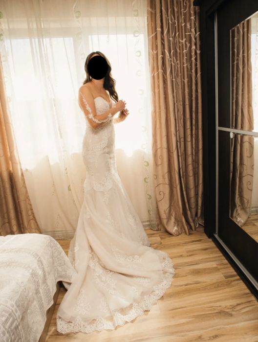 Rochie de mireasa, tip sirena