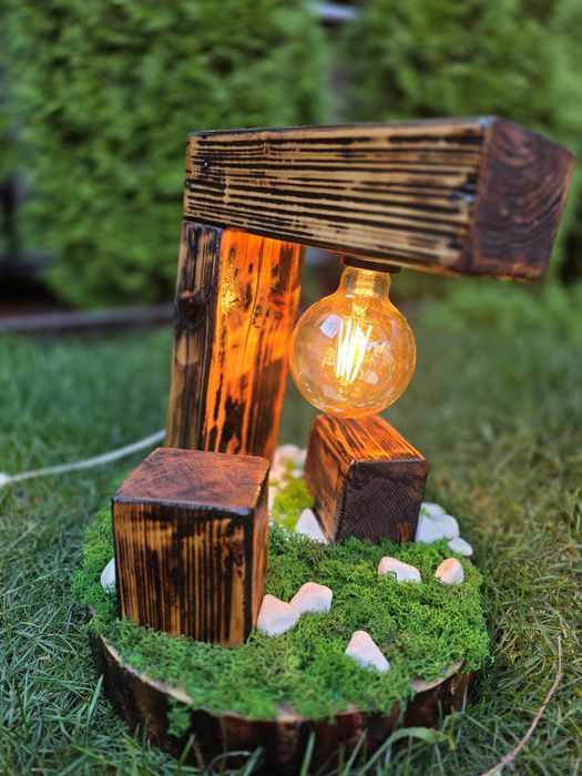 LAMPĂ DECORATIVĂ din lemn natural