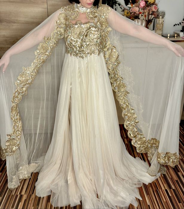 Set rochie superba de gala + capa - nou, cu eticheta