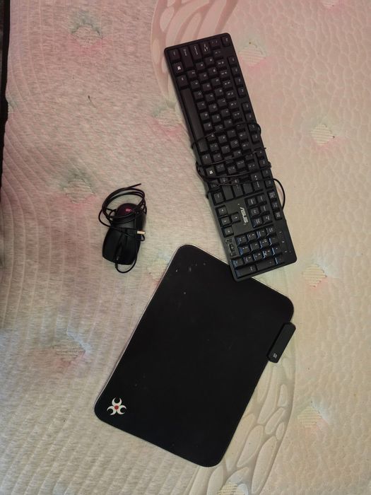 vand set tastatura mouse si mousepad
