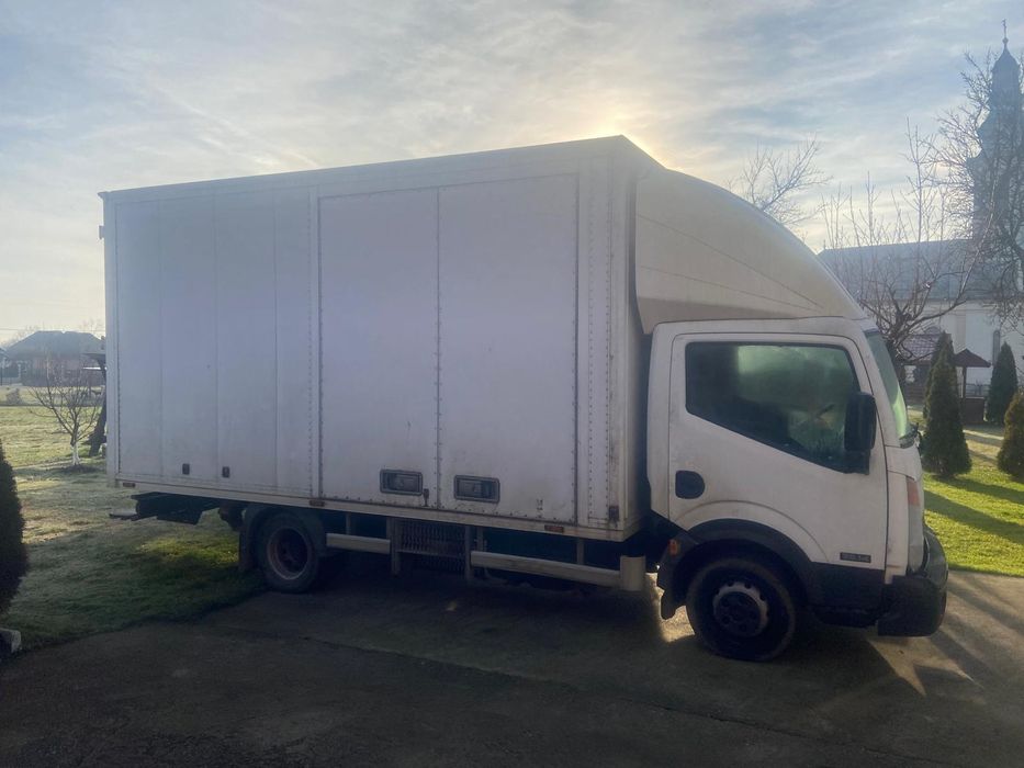 Nissan Cabstar  10/2012