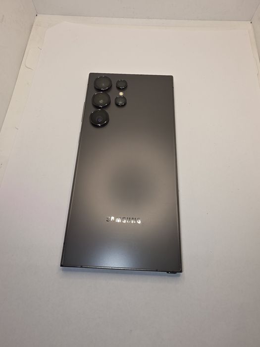 Samsung s 24 ultra 5G 256 12 ram