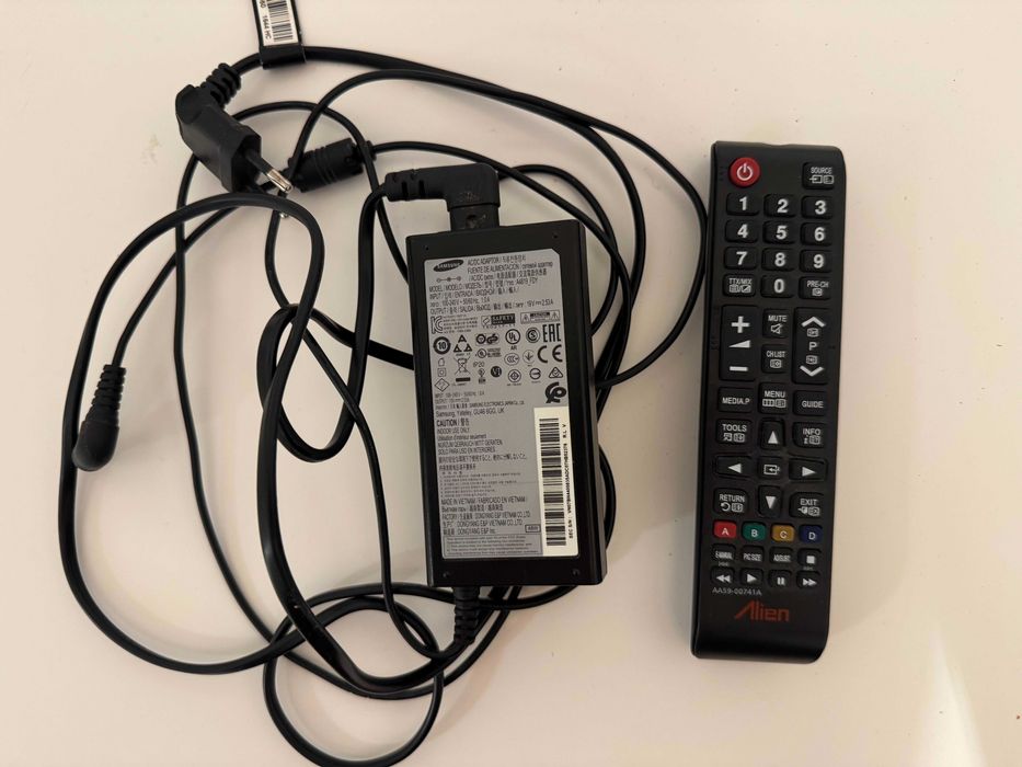 Televizor LED Samsung UE32J4000, 80 cm, HD, HDMI, USB