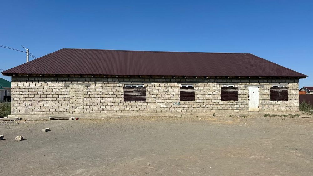 Земельный участок с времянкой