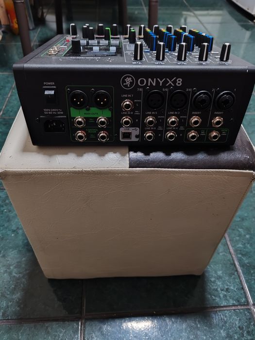 Când mixer Mackie ONYX8