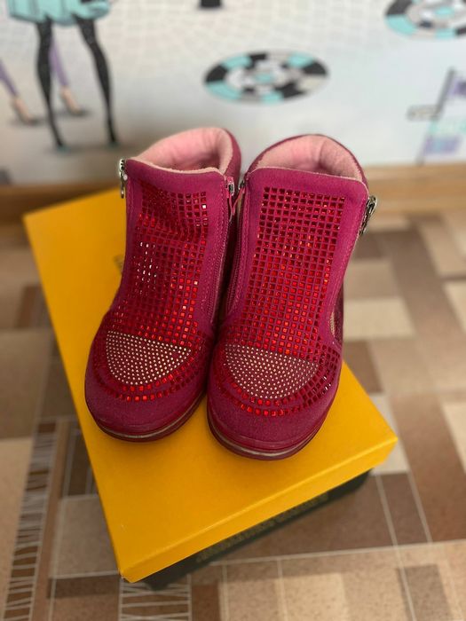 Обувь на девочку