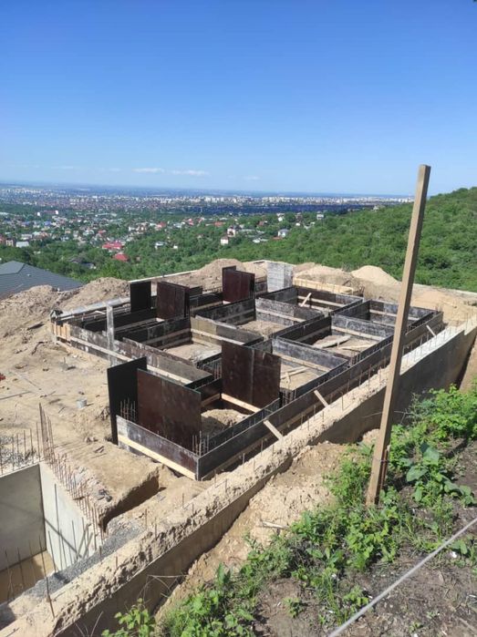 Строим дома    под ключ с нуля