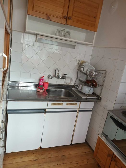 Дава се под наем Тристаен апартамент в Горна Оряховица - 90 кв.м за 137.7 € - Снимка #3