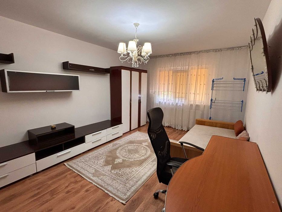 Închiriez apartament decomandat 2 camere decomandat Craiovita Noua