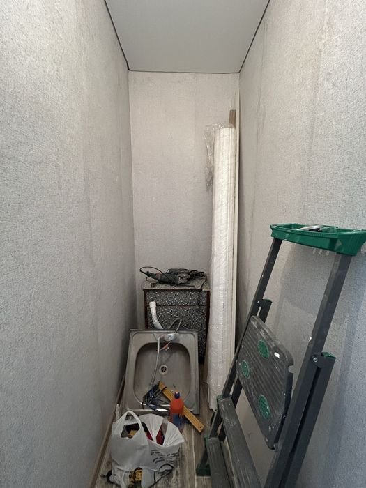 Продам 1 комн.кв гост (Корона)