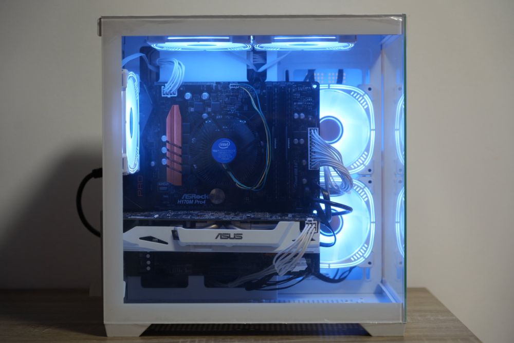 pc gaming light