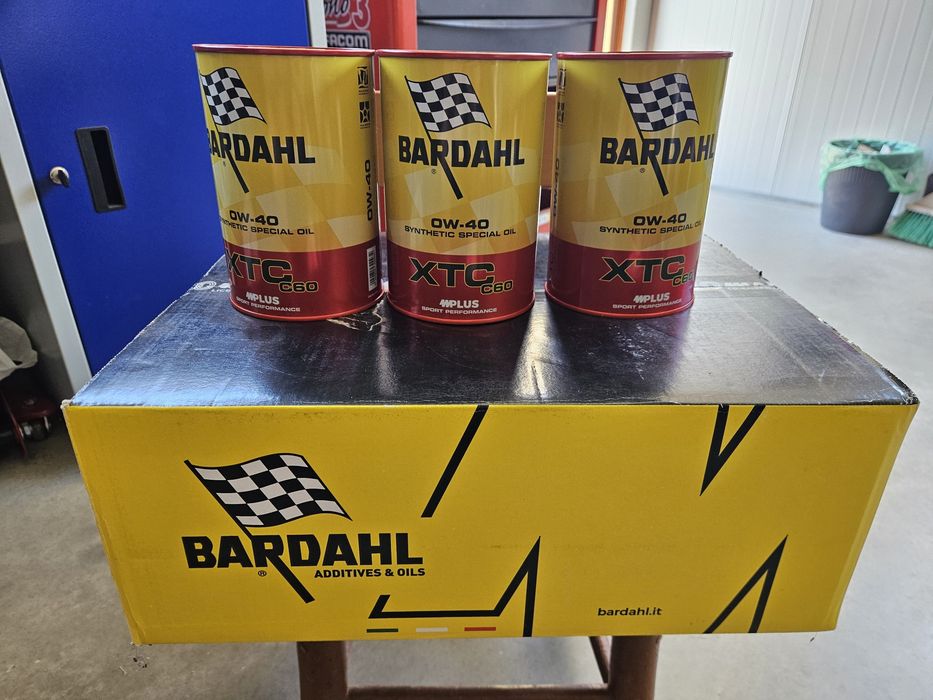 Двигателно масло Bardahl XTC C60 0w40