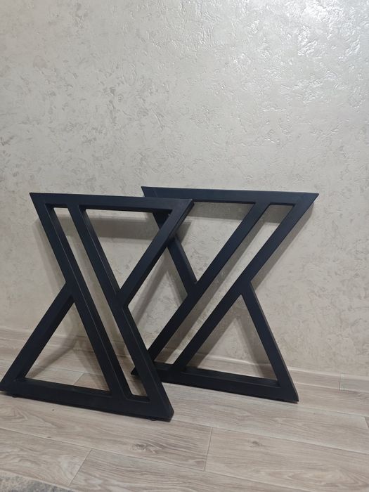 Продам стол на 4 персоны