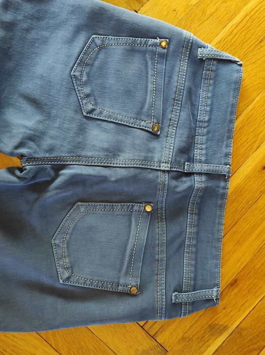 Ластични дънки 29 номер