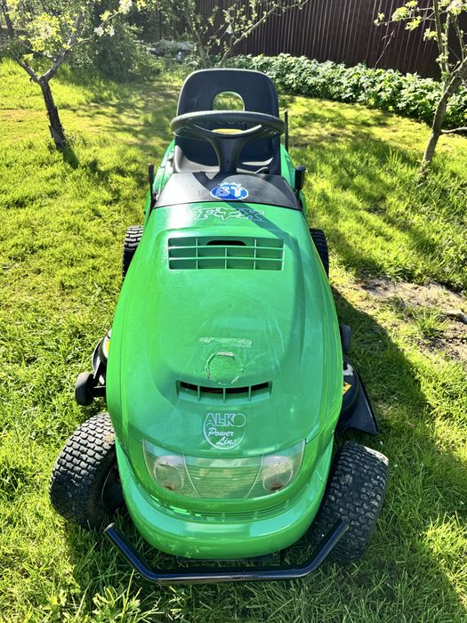 Tractoras Tractor Tractorase de gazon Al-Ko Sangeorgiu de Padure • OLX.ro