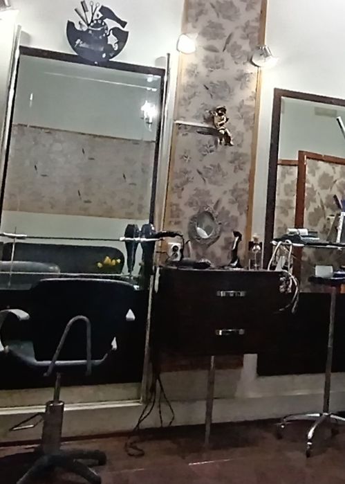 Oglinzi (pentru salon de coafura)
