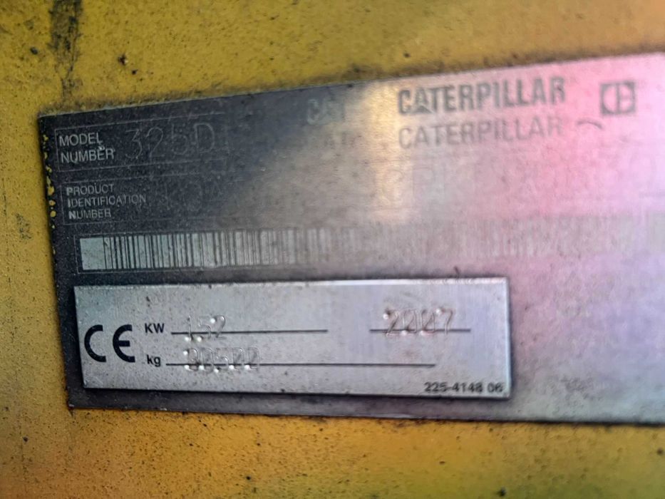 Dezmembrez Excavator Caterpillar 325D din 2007
