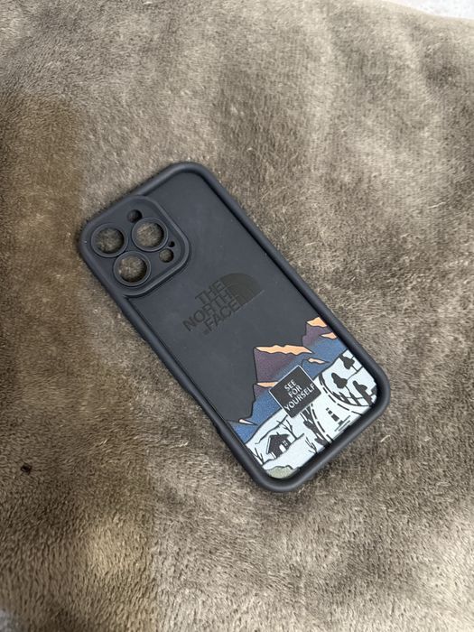 Стильный чехол The North Face для iPhone для 16 pro max