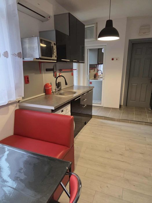 Дава се под наем Тристаен апартамент в София, Гео Милев - 50 кв.м за 540 € - Снимка #2