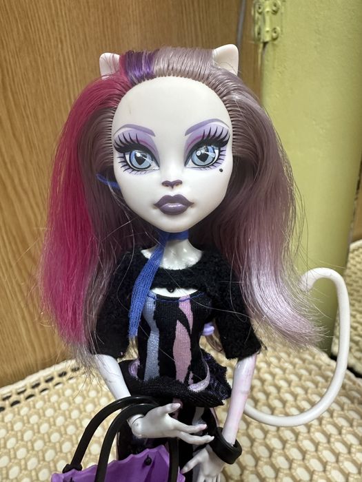 Продам куклу монстр хай!