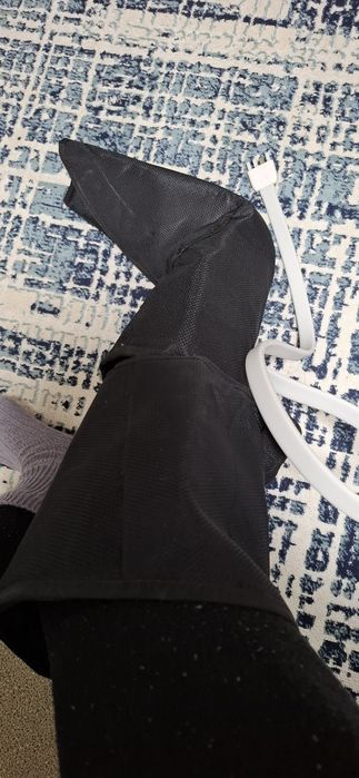 Компрессионный массажёр для ног