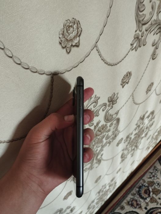 iPhone 11 64 gb srochno