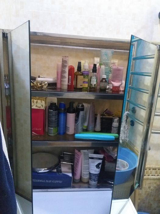 Шкаф из нержавеющий стали для ванной комнаты