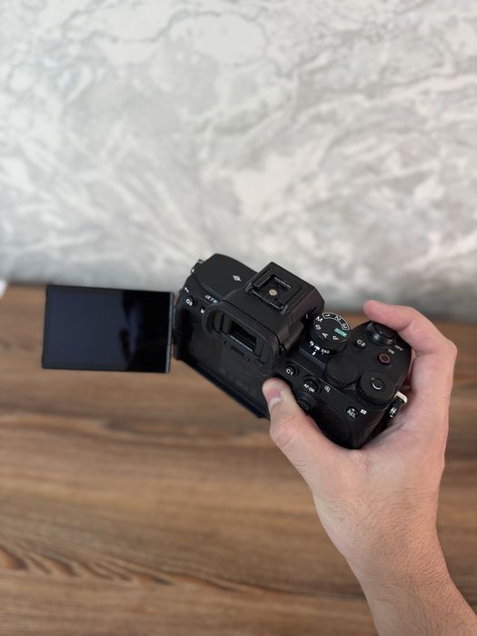 Sony A7IV в отличном состояний