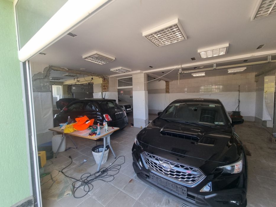 Продава се Магазин в Варна, Базар Левски - 893 кв.м за 370 €/кв.м - Снимка #2