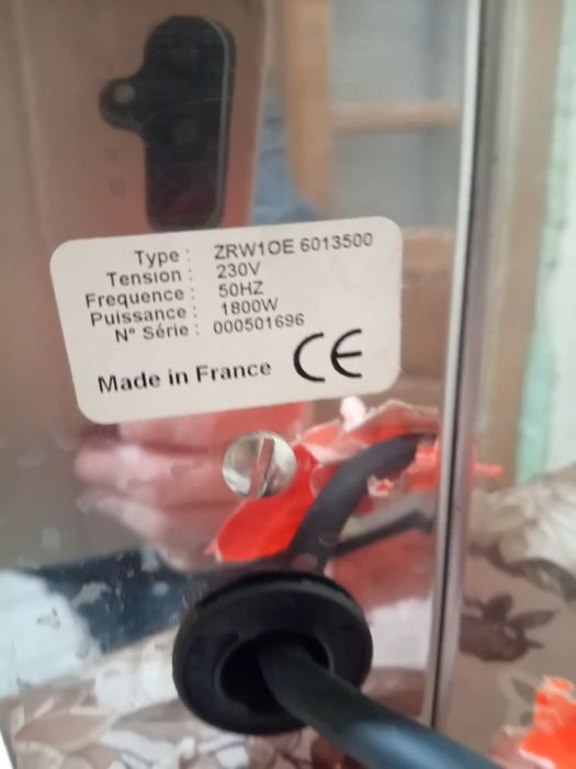 VITRINA Caldă Bain marie