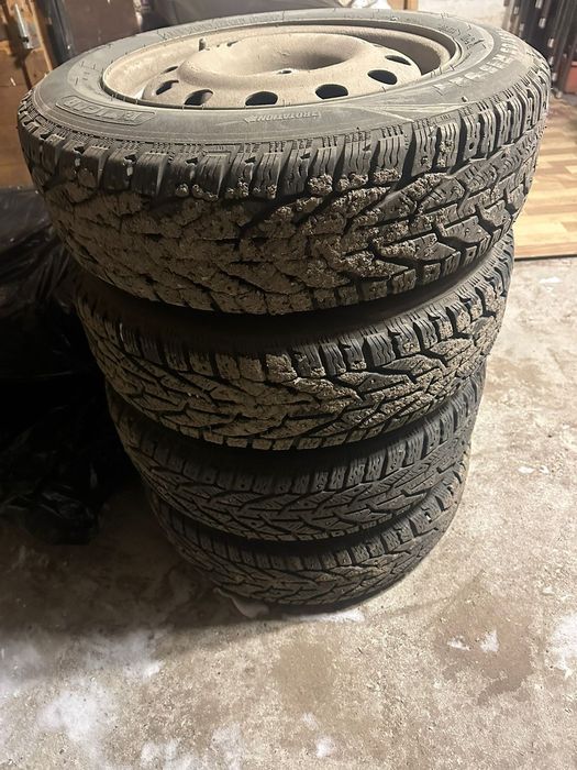 185  65 r15                    .