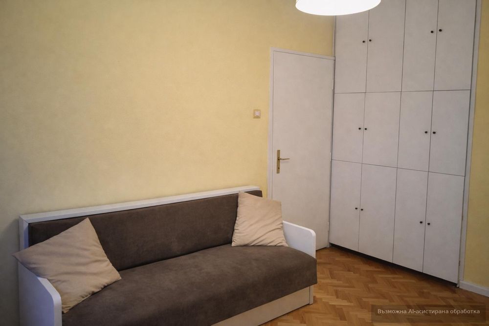 Дава се под наем Тристаен апартамент в София, Център - 90 кв.м за 1400 € - Снимка #3