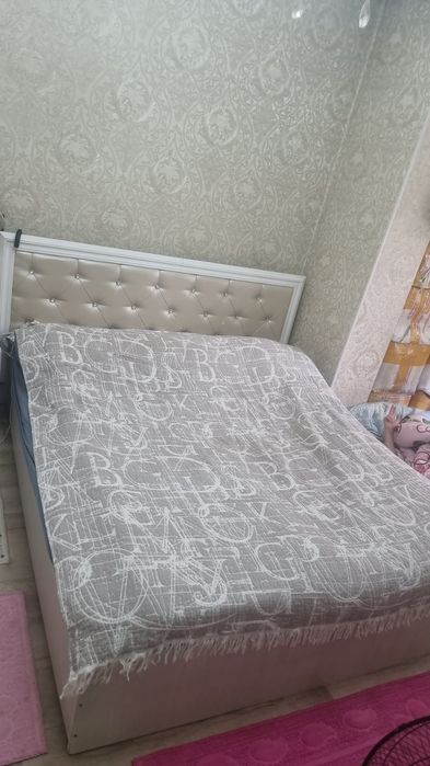 Продам  двухспальную кровать