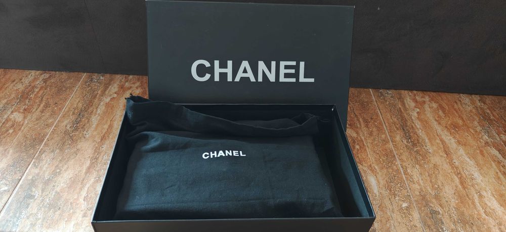 Спешно!!! Chanel medium flap естествена кожа