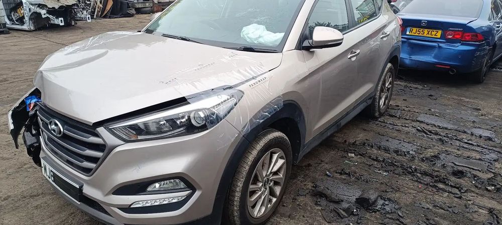 Dezmembrari / Dezmembrez Hyundai Tucson (TL) {Fabr 2015-2020] 1.7 CRDi D4FD cutie viteze manuala cod culoare White Sand