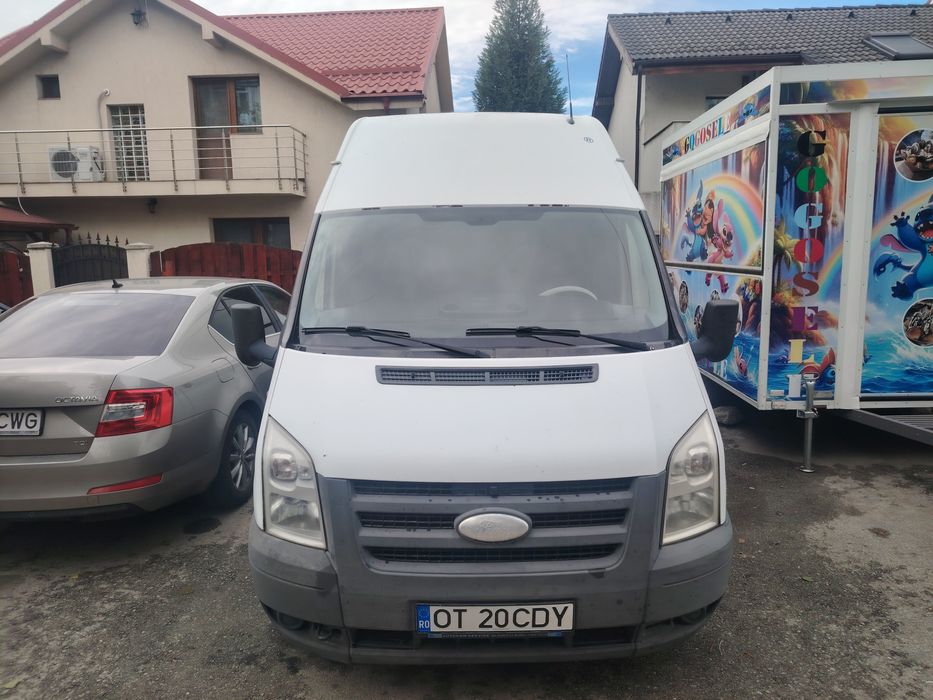 Vând Ford Transit