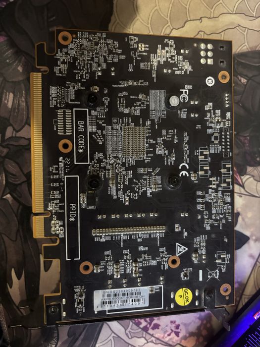 Продам видеокарту AMD 6500XT