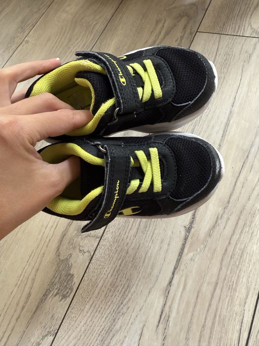 Маратонки за момче 24 н.