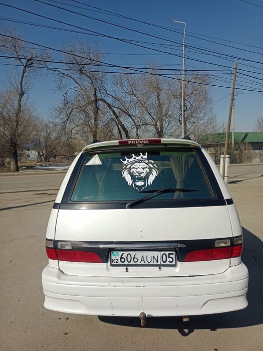 Тайота превия сатылады