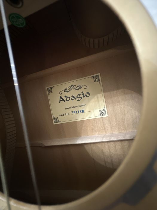 Гитара Adagio ………..