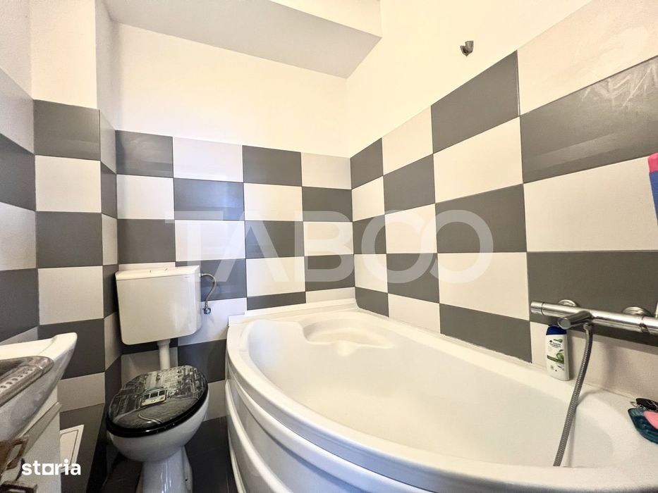 Apartament cu 3 camere pe 2 nivele zona Centrala Piata Abator