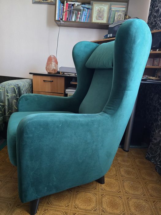 Продам кресло для гостиной.